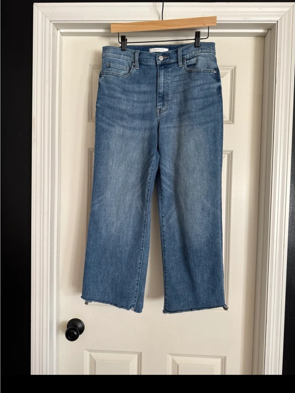 Eunina Dawn super high rise wide leg cropped jeans in Medium Wash size 11/30 - Picture 7 of 12